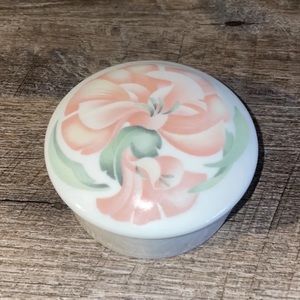 Limoges France  Anais Porcelaine d'Art Trinket Box Flowers Pink